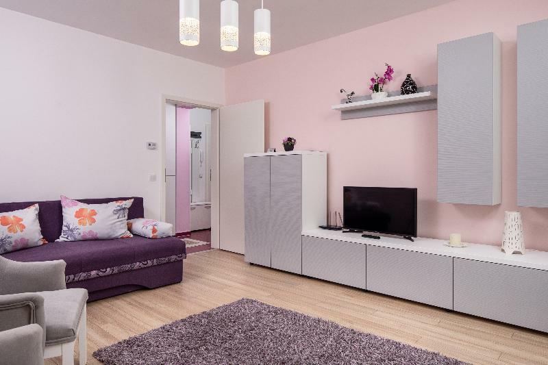 Brasov Holiday Apartments - Magenta Ngoại thất bức ảnh